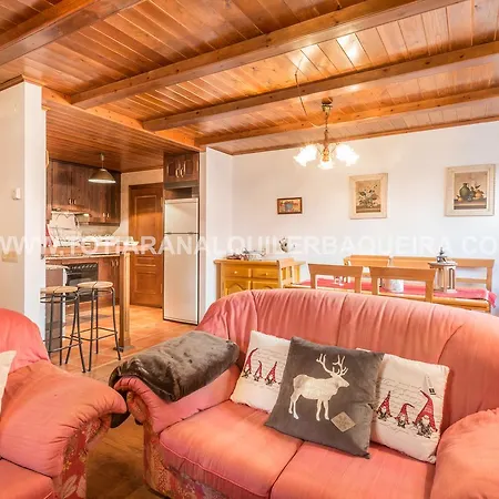 Casa Montadi Dağ evi Salardú